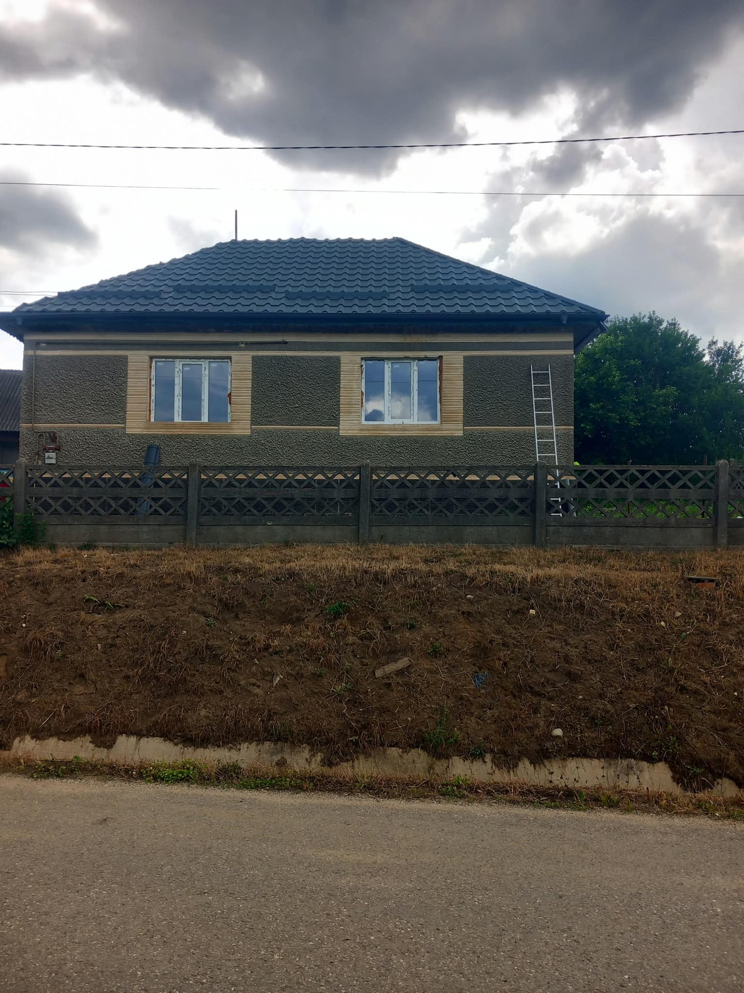 Pantă cu țiglă metalică